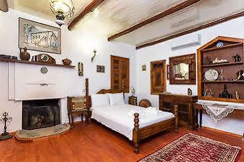 Stonehouse Byipek *