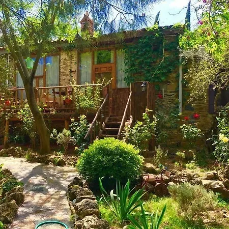 Stonehouse Byipek Σελτσούκ