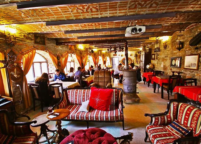 Hotel Stonehouse Byipek Hotel *